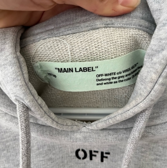 Off-White Hoodie - Picture 5 of 5